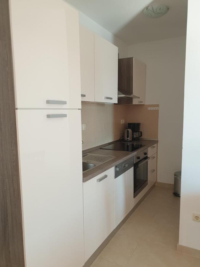 Apartmani I Sobe Jusic Rab Town Exterior photo