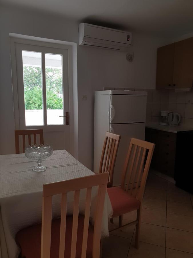 Apartmani I Sobe Jusic Rab Town Exterior photo